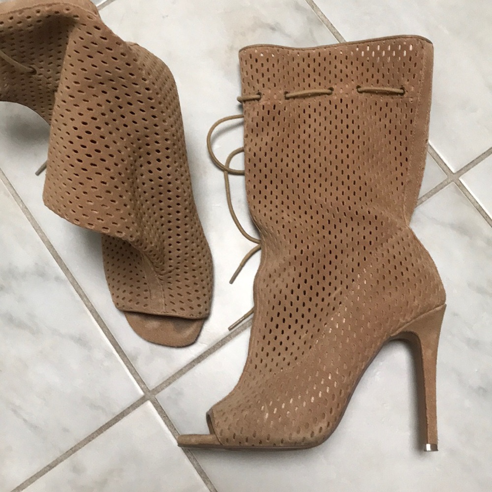Steve Madden bootie